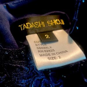 Beautiful & elegant Tadashi Shoji Gown in Royal Navy